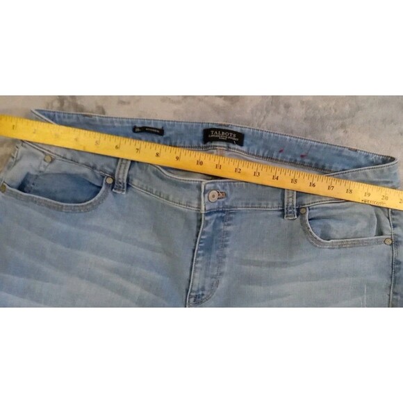 Talbots Jeans Women 18w  Flawless Five Pocket Boyfriend   Flawless Stretch Denim - Picture 7 of 9